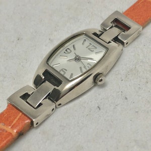 Retro Ladies Watch, Light Brown Vinyl Band, New Battery image 2