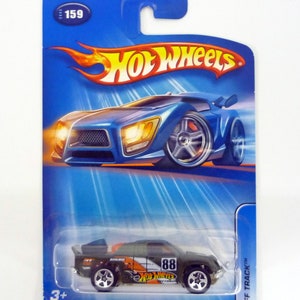 Hot Wheels Off Track #159 Green Die-Cast Car 2005