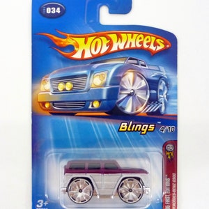 Hot Wheels Mercedes-Benz G500 #034 Blings 4/10 Silver Die-Cast Car 2005