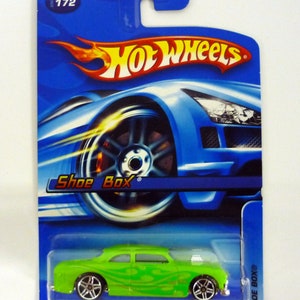 Hot Wheels Shoe Box # 172 Green Die-Cast Car 2006
