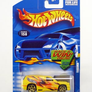 Hot Wheels Fandango #158 Yellow Die-Cast Auto 2002