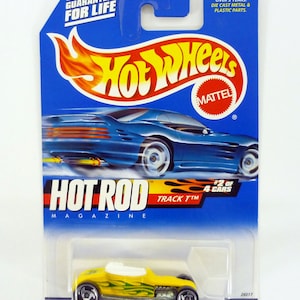 Hot Wheels Track T #006 Hot Rod Magazine #2 of 4 Yellow Die-Cast Car 2000