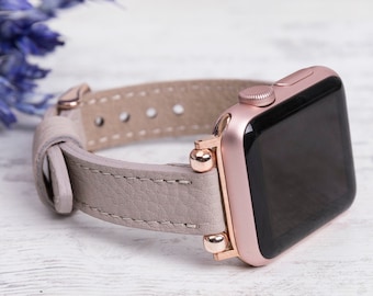 Pulseira artesanal em couro cinza para Apple Watch, com detalhes em aço inoxidável.