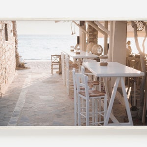 Impresión de Mykonos, Arte de la pared de la taberna griega, Foto de café griego, Restaurante costero de Grecia, Arte digital de Mykonos, Impresión costera de Grecia, Impresión de verano