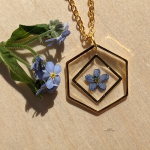 Collar with pendant in real myosotis flowers "DO NOT DO NOT"