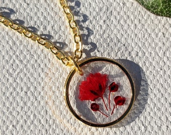 Real dried flower pendant necklace