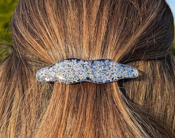 Pinza para el pelo hecha de flores reales