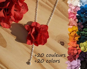 Collier en vrai fleurs d'hortensia stabilisées