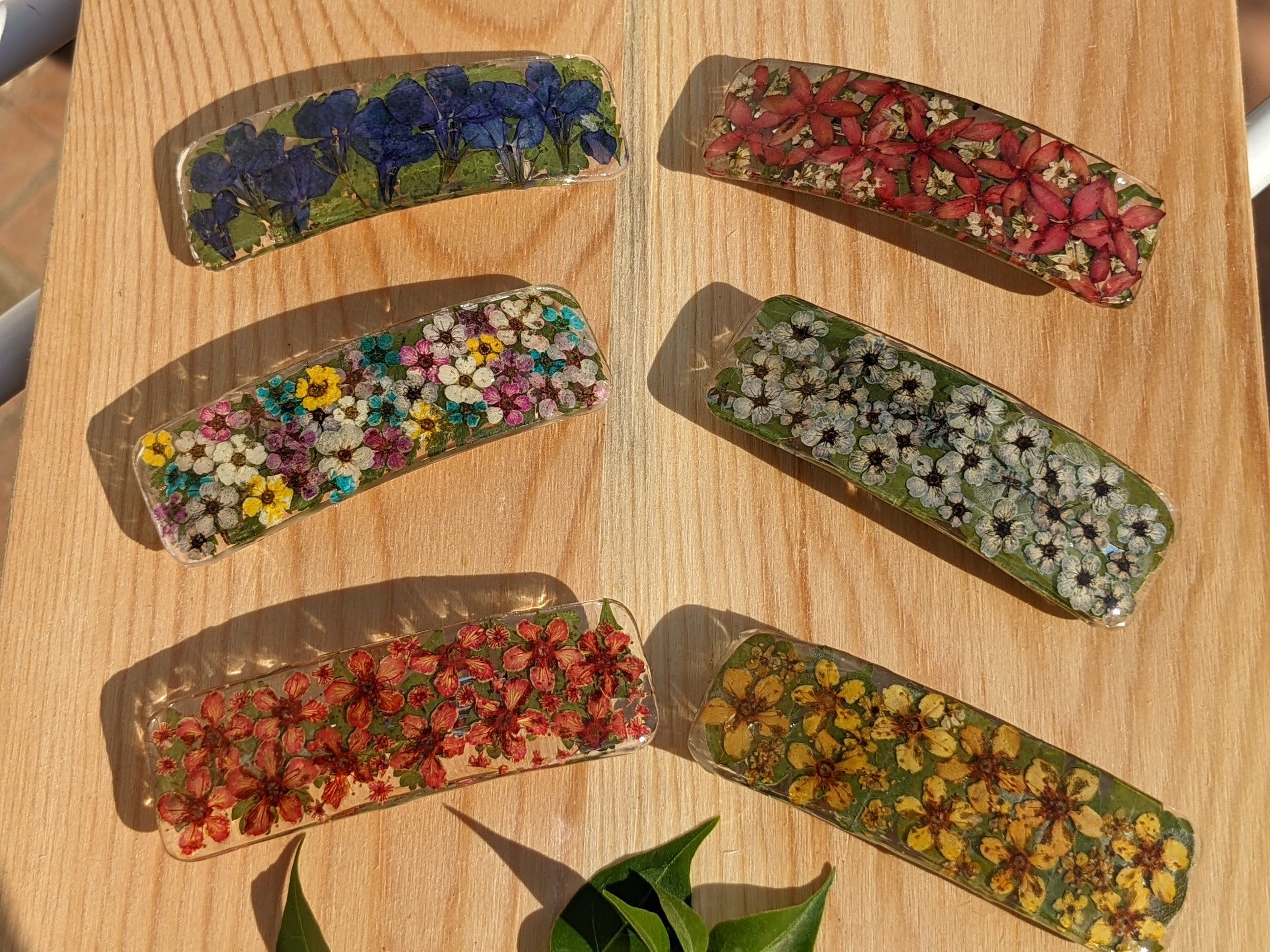 Real flower hair clip