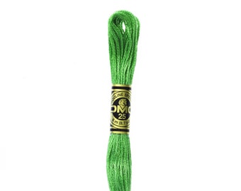 DMC 702 - Kelly Green, 6 Strand Embroidery Floss 100% Cotton 8.7 Yards Per Skein