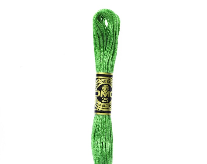 DMC 702 - Kelly Green, 6 Strand Embroidery Floss 100% Cotton 8.7 Yards Per Skein