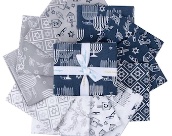 8 Nights, 8 Lights 12-Piece Fat Quarter Bundle, FQ-16420-12