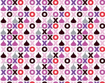 Celebrate with Hershey Valentine's Day Hugs & Kisses White Sparkle by Riley Blake Designs, 100% Fine Cotton Fabric, SC12802-WHITE