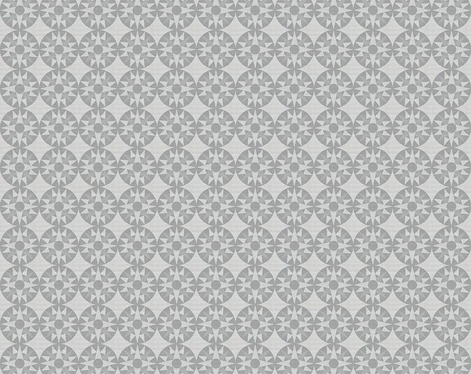 Winter Barn Quilts - Compass Silver by Tara Reed for Riley Blake Designs, 100% Cotton Fabric, C12082
