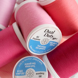 Pinks - 250 yds Coats & Clark Dual Duty XP universele polyesterdraad 250 yds, maat 50, Tex 30, art. S910
