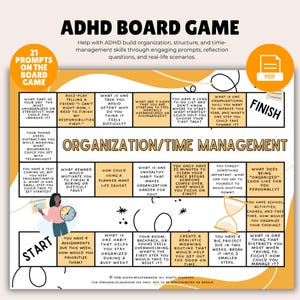 Könnte beinhalten: ADHS-Brettspiel mit Aufforderungen zur Organisation und zum Zeitmanagement. Das Spiel hat ein farbenfrohes Design mit Textaufforderungen, einen Start- und Zielbereich und eine Grafik einer Person mit einer Uhr. Das Spiel soll bei ADHS helfen.