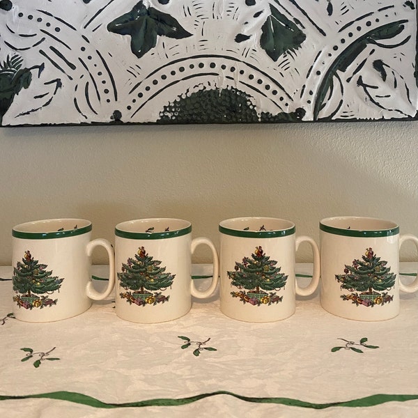 Spode Complete 4 set of "Christmas Tree" Tom and Jerry Mugs from England in Original Box