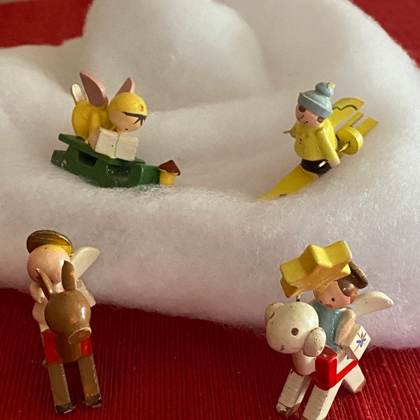 Wooden Christmas Themed Miniature Figurines