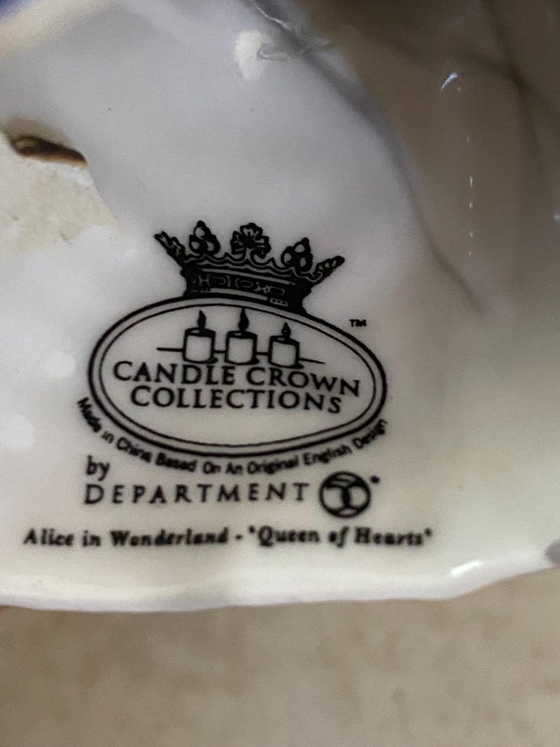 Department 56 alice in Wonderland King & Queen of Hearts Porcelain