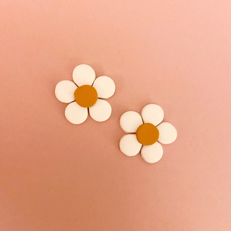 Daisy earrings