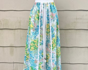 1970s Chessa Davis Springtime Floral Maxi Skirt, Cottagecore Prairie