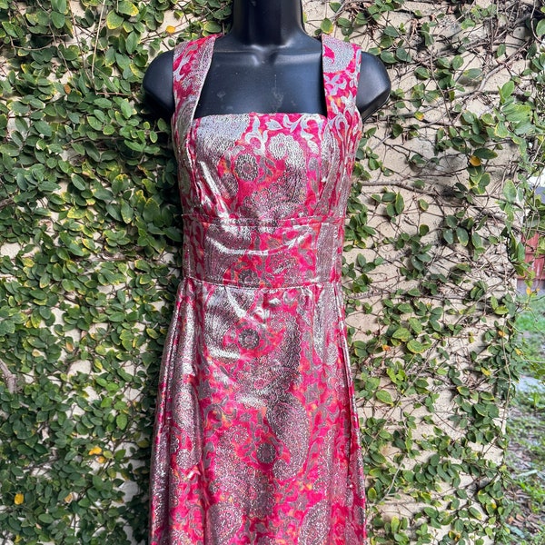 Vintage 1960s Handmade Paisley Lame Fabric Sparkle Tinsel Cocktail Party Dress