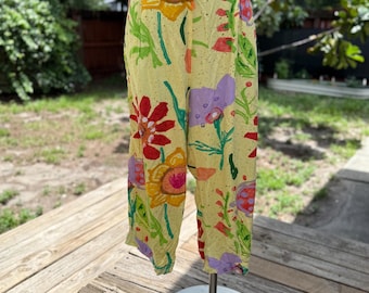 Vintage Jams World Floral Abstract Flowy Capri Chloe Pants