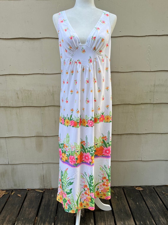 1960s/1970s Sears Spring Floral Lingerie Sleepwear