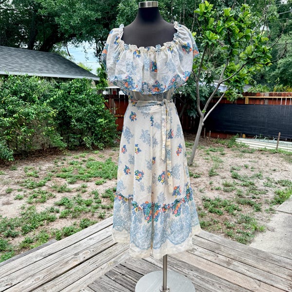 Vintage 1970s Floral Prairie Boho Midi Dress