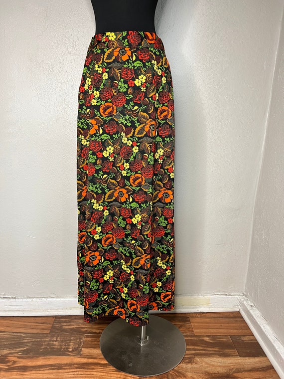 1970s Vintage Fall Time Floral Maxi Skirt