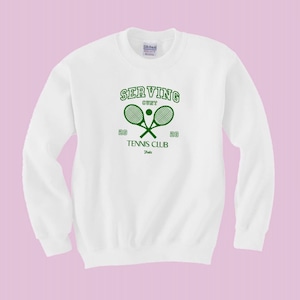 Serving Tennis Club ronde hals - uniseks sweatshirt met zeefdruk