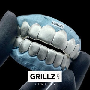 Custom grillz uniquely matte finish (925 Silver - Real 14K Gold) quickly done in 3 days FREE mold kits FREE 2 Day Shipping by Grillz jewelry
