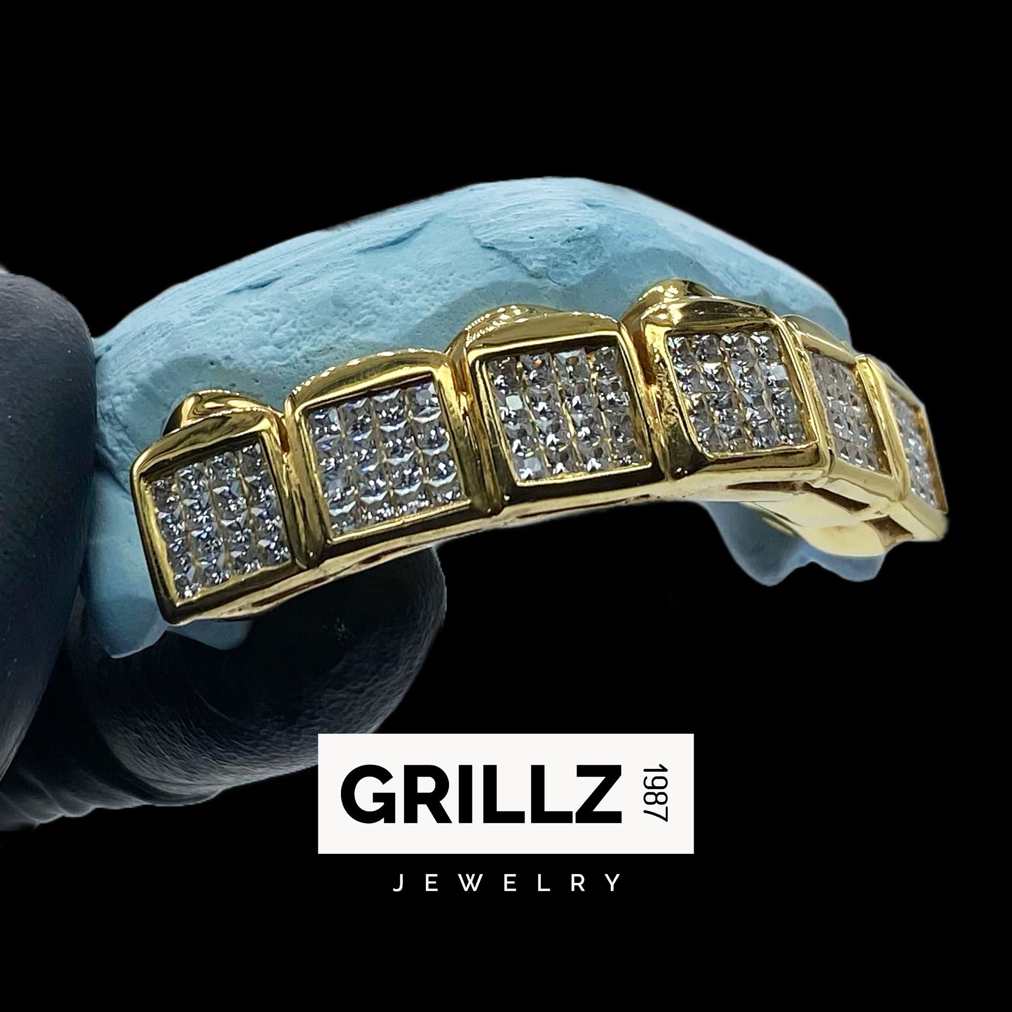 Custom Grillz, FREE Diamond Dust, 925 Silver Real 14K Gold , FREE Mold  Kits, Fast Process, FREE 2 Day Shipping by Grillz Jewelry 