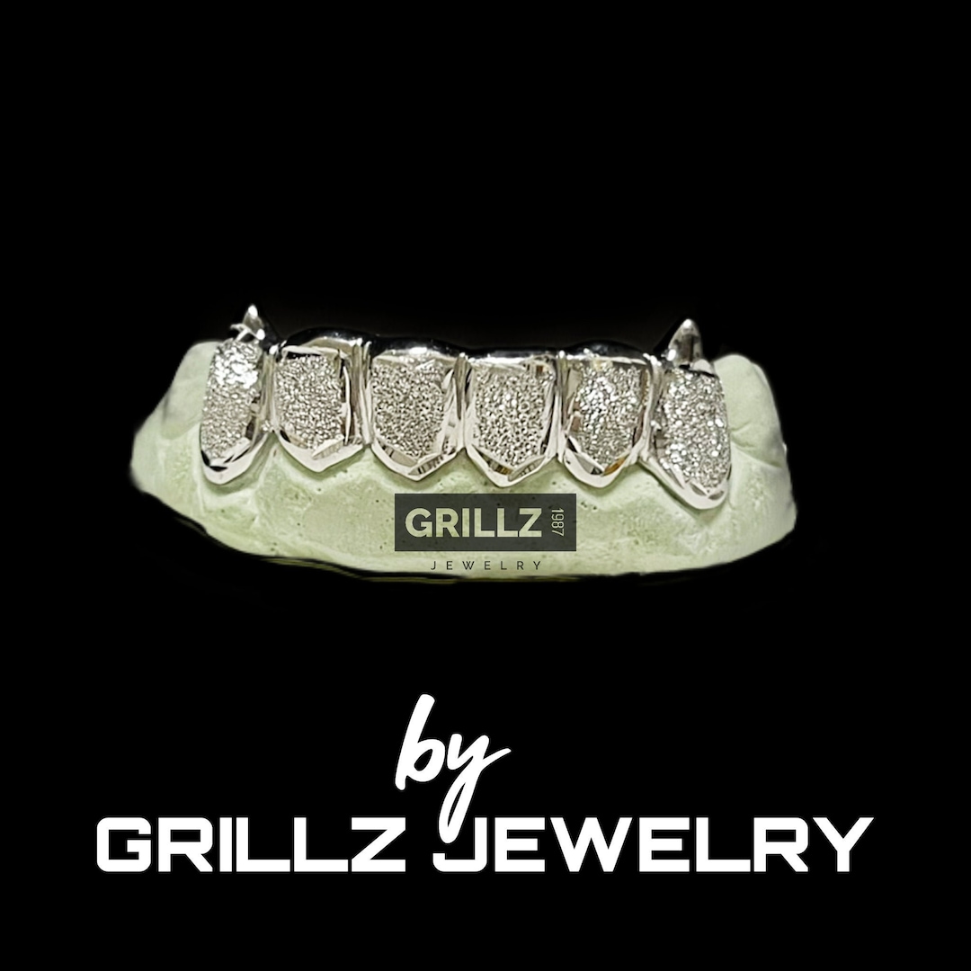 Grillz With FREE Custom Fangs, Solid Frames and Diamond Dust silver 925