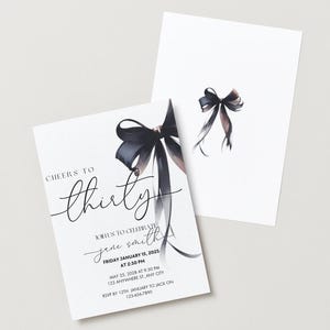 Coquette Black Bow 30.Einladung | Bearbeitbar Dreißigster Geburtstag Party Einladen | DIY Digitales schwarzes Band | Prost auf Dreißig einladen