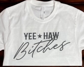 Yeehaw Bitches Womens Crop Top Western Graphic Tee Rodeo Shirt Country Concert Outfit