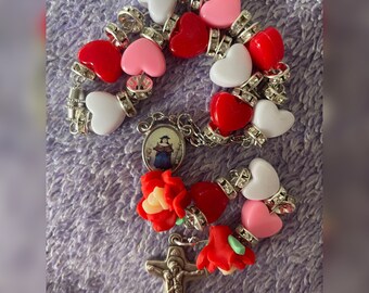 Love hearts Valentine’s Day car rosary theme
