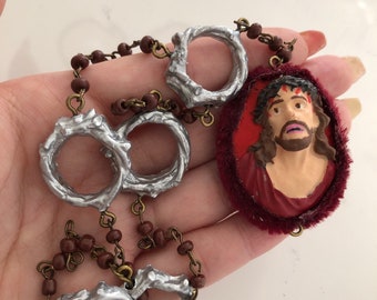 The chaplet of the five holy wounds of Jesus Christ