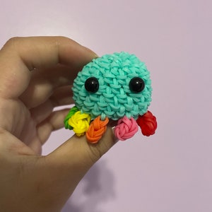 Rainbowloom loomigurumi mini octopus image 3