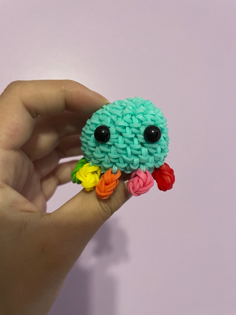 Rainbowloom loomigurumi mini octopus image 3