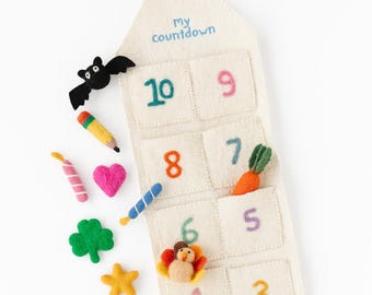 Cuenta atrás de cumpleaños personalizada / Accesorios de cumpleaños para niños / Idea de regalo para niños / Regalo único para niños
