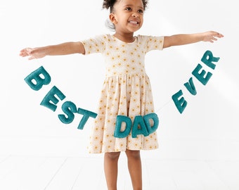 Father&#39;s Day Felt Garland | Best Dad Ever | Hang Kit and Storage included