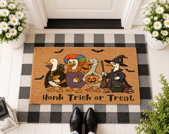 Honk Trick or Treat Doormat, Halloween Welcome Mat, Funny Pumpkin Door Decor, Spooky Season Entry Mat