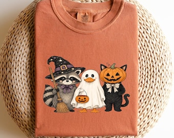 Raccoon Ghost Halloween Shirt, Cute Animal Spooky Season Tee, Funny Fall Graphic T-Shirt, Kawaii Costume Shirt