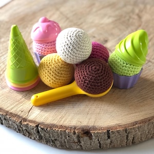 Ijs set met gehaakte ijsbollen, diverse kleuren sets