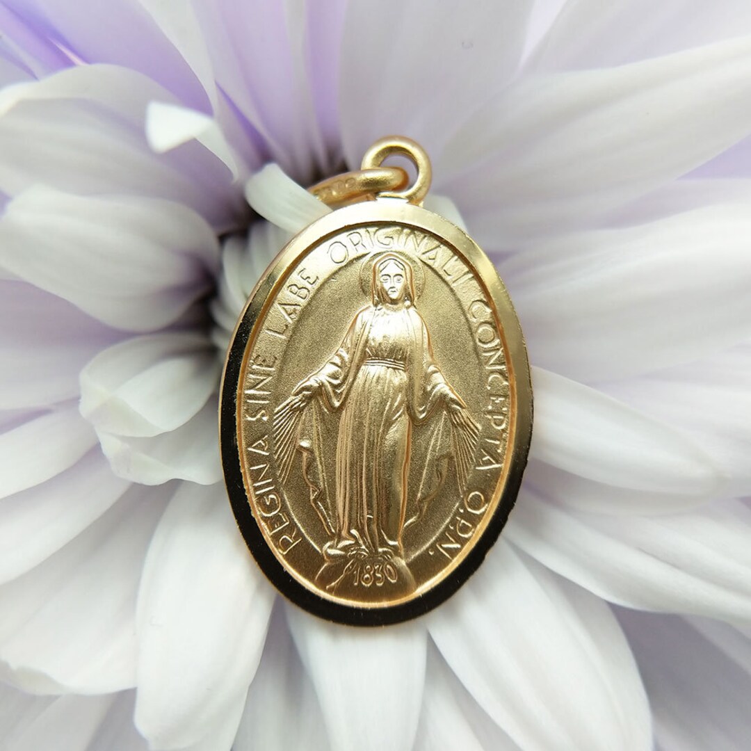 9ct gold miraculous medal and best sale chain