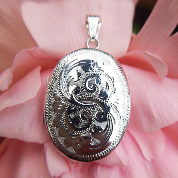 Vintage Sterling Silver Huge Statement Engraved Oval Locket 