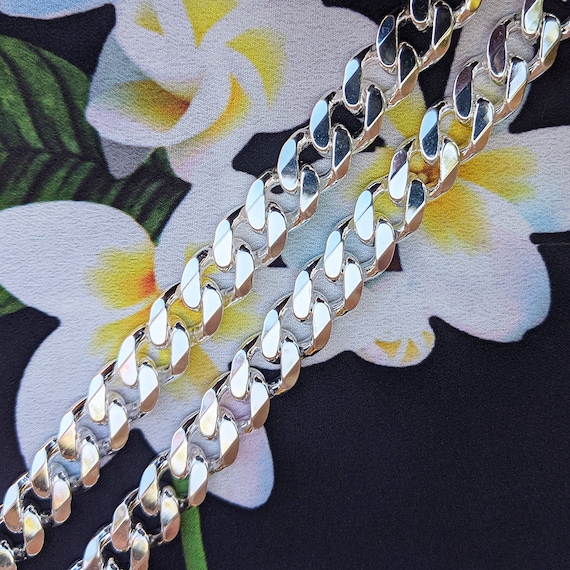Curb Floral Printed Chain Necklace