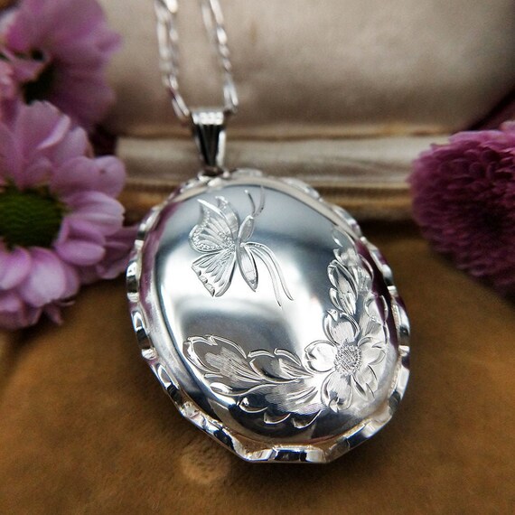 925 Sterling Silver Flower Butterfly Oval Personalized Photo Locket Necklace Charm Pendant