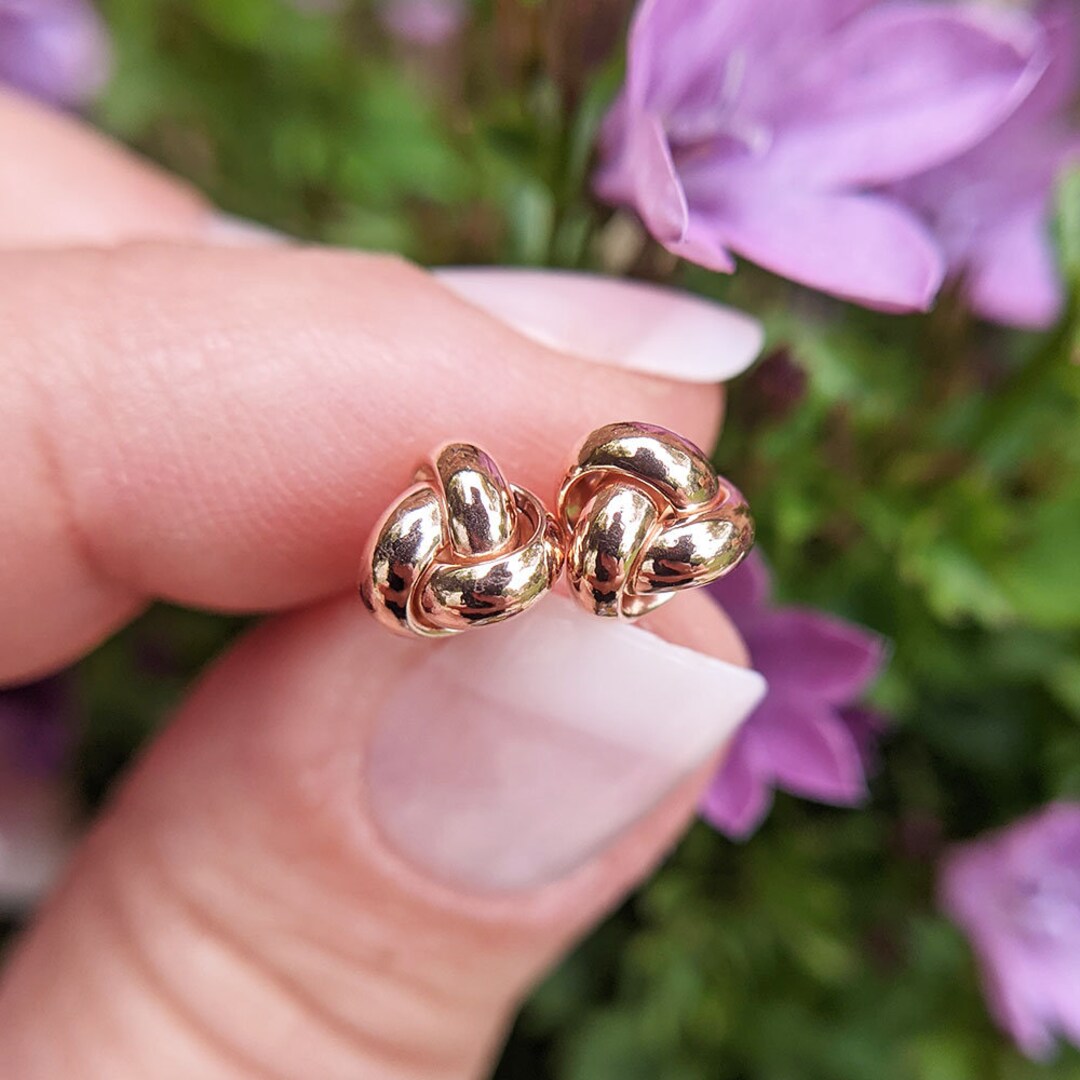 Rose gold love shop knot earrings